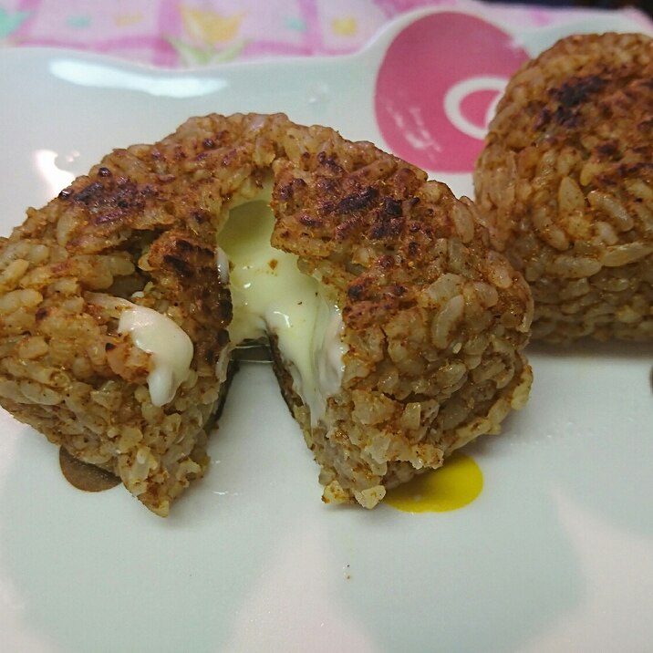 残りご飯でカレー焼おにぎり